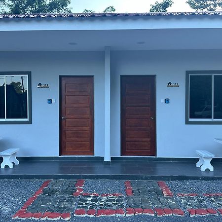Guest House Gua Kelam Kaki Bukit Exteriér fotografie